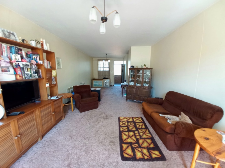 1 Bedroom Property for Sale in Eastleigh Gauteng