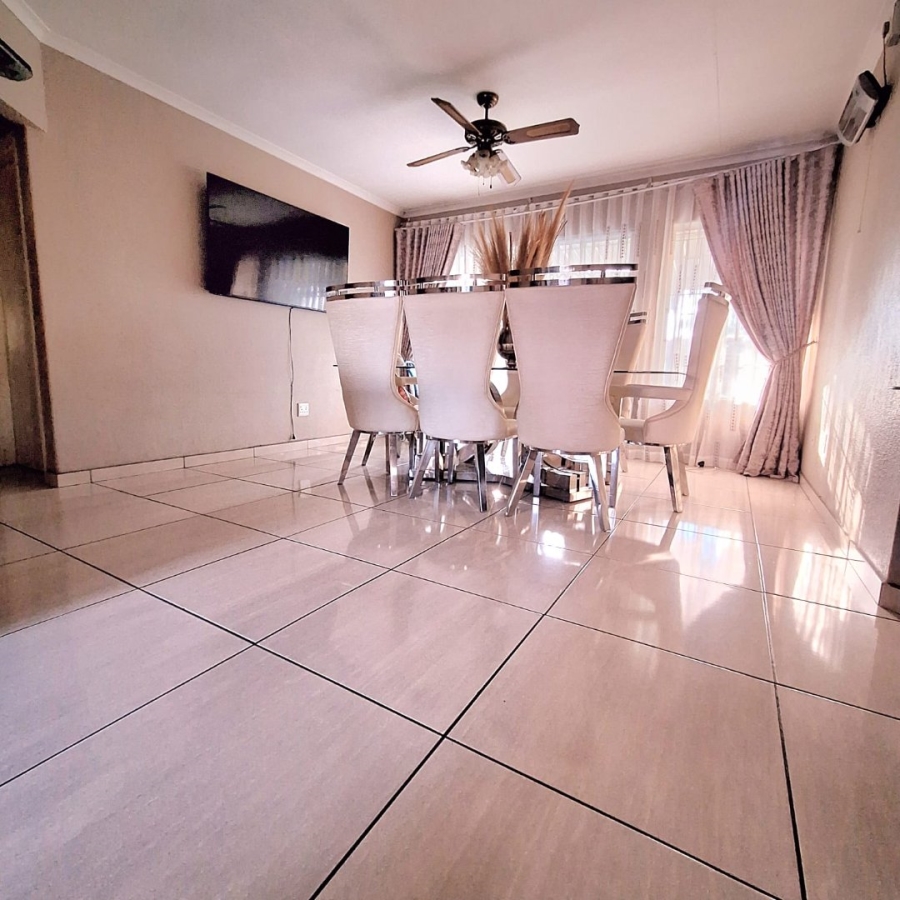 4 Bedroom Property for Sale in Birchleigh Gauteng