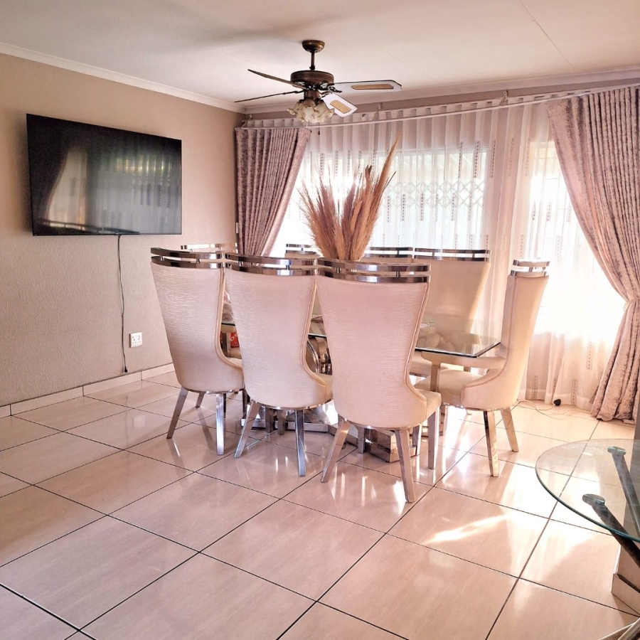 4 Bedroom Property for Sale in Birchleigh Gauteng