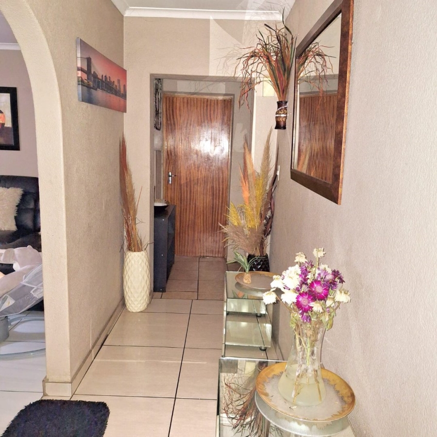 4 Bedroom Property for Sale in Birchleigh Gauteng