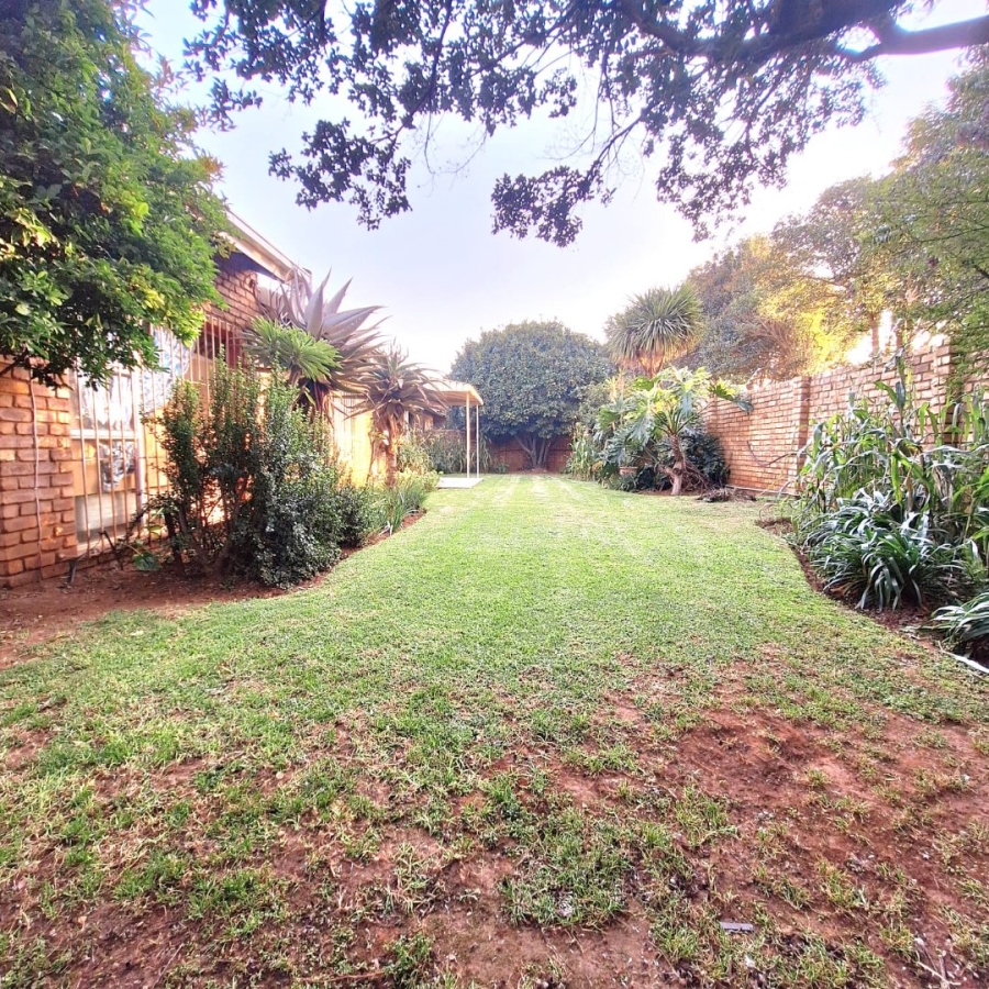 4 Bedroom Property for Sale in Birchleigh Gauteng