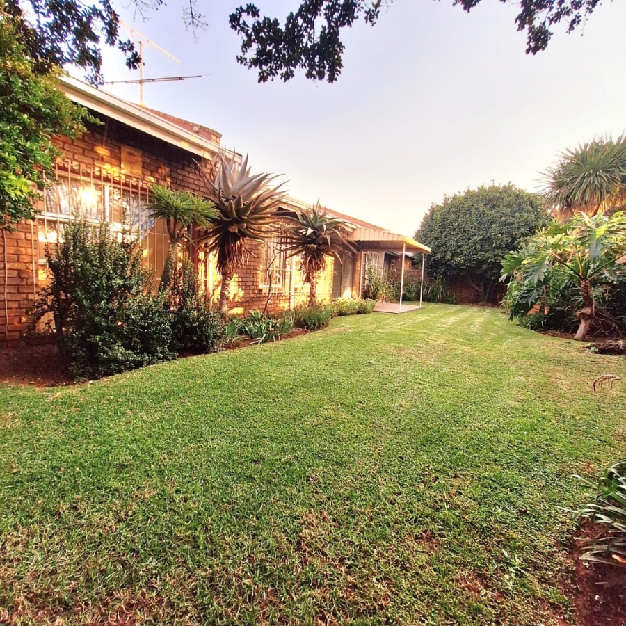 4 Bedroom Property for Sale in Birchleigh Gauteng