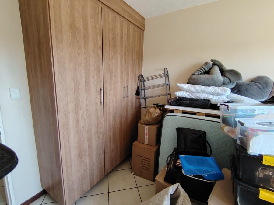 2 Bedroom Property for Sale in Stone Ridge Gauteng