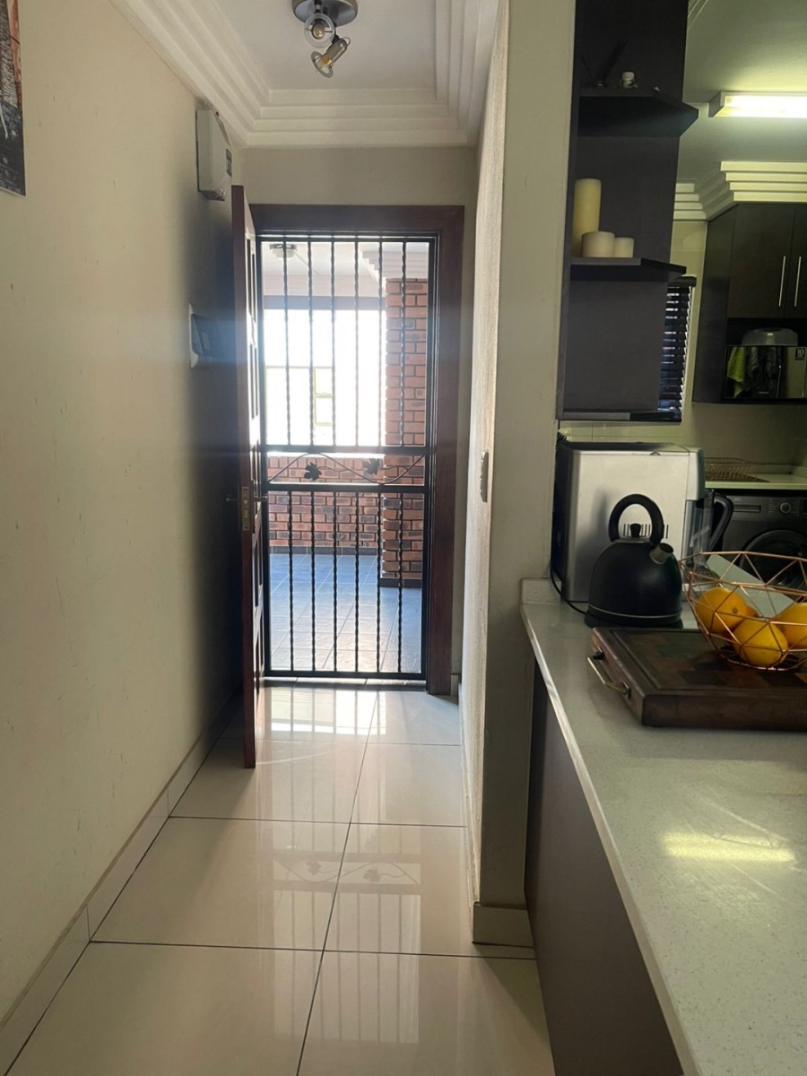 2 Bedroom Property for Sale in Ravenswood Gauteng