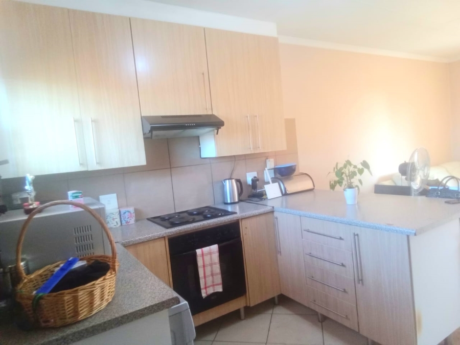 2 Bedroom Property for Sale in Noordwyk Gauteng