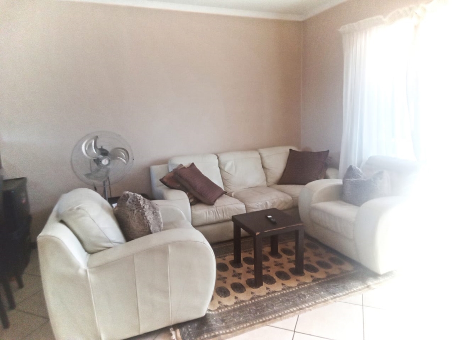 2 Bedroom Property for Sale in Noordwyk Gauteng