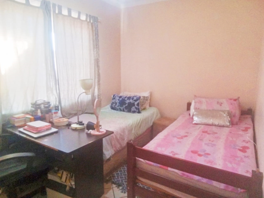 2 Bedroom Property for Sale in Noordwyk Gauteng