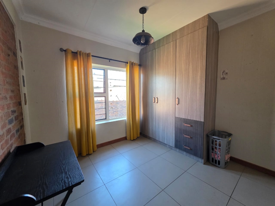 3 Bedroom Property for Sale in Pomona Gauteng