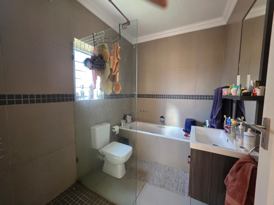 3 Bedroom Property for Sale in Pomona Gauteng