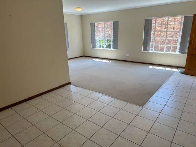 2 Bedroom Property for Sale in Wilro Park Gauteng