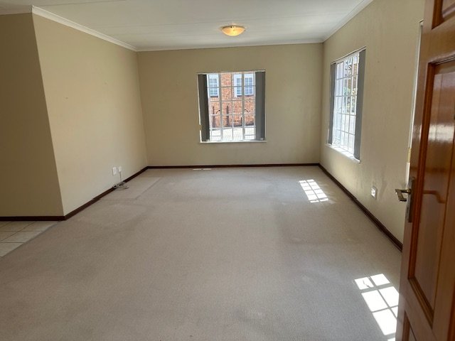 2 Bedroom Property for Sale in Wilro Park Gauteng