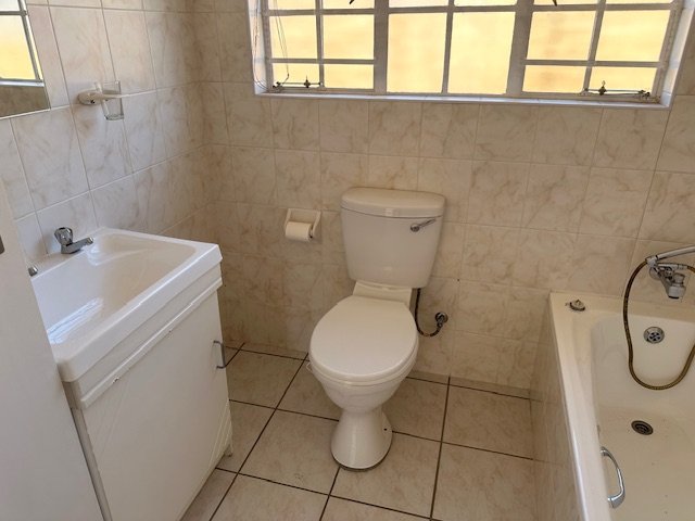 2 Bedroom Property for Sale in Wilro Park Gauteng