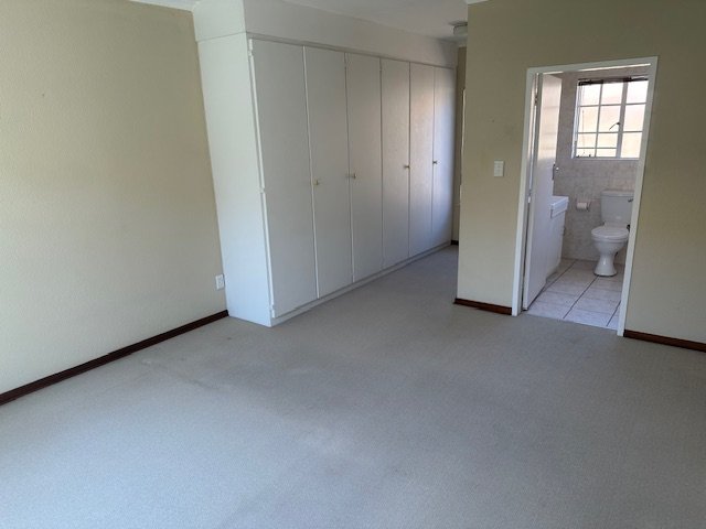 2 Bedroom Property for Sale in Wilro Park Gauteng