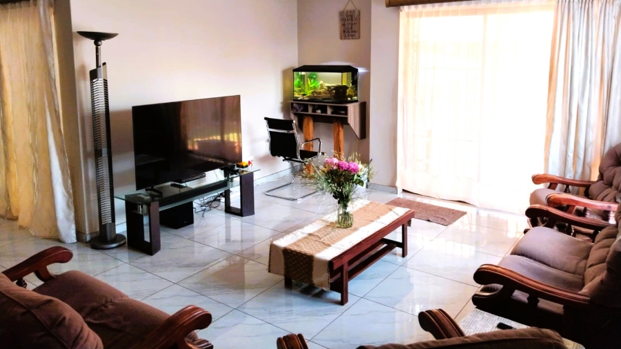 3 Bedroom Property for Sale in Zwartkop Gauteng