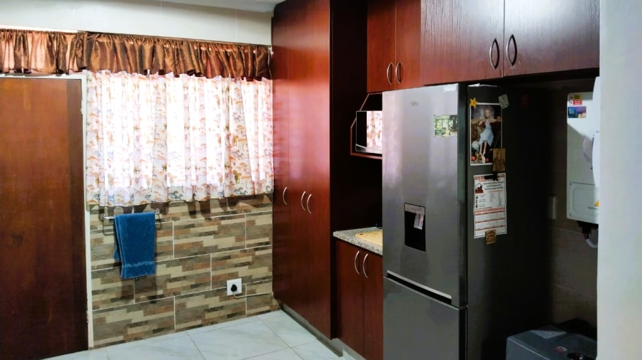 3 Bedroom Property for Sale in Zwartkop Gauteng