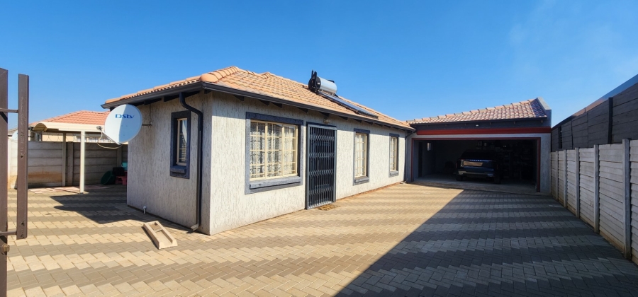 3 Bedroom Property for Sale in Sky City Gauteng
