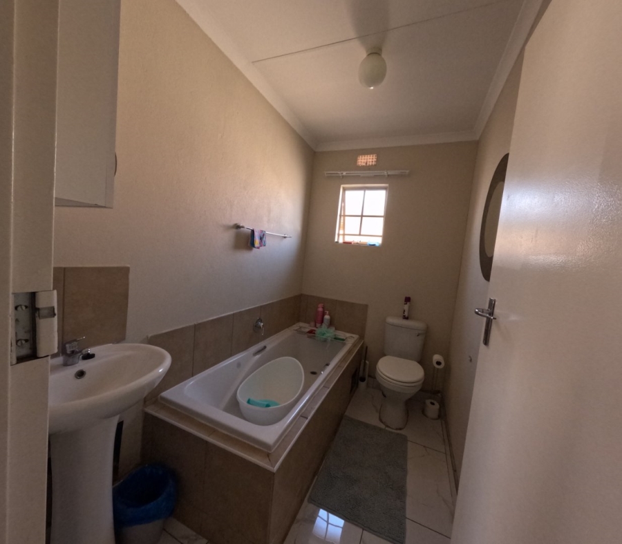 3 Bedroom Property for Sale in Sky City Gauteng