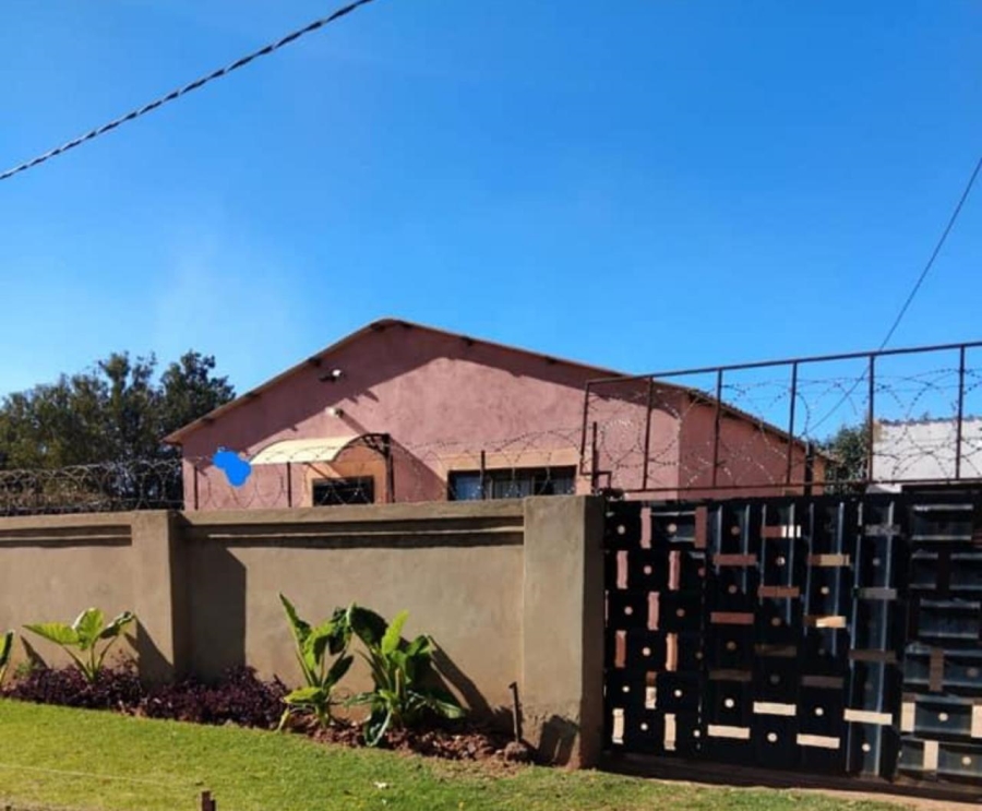 2 Bedroom Property for Sale in Nellmapius Gauteng