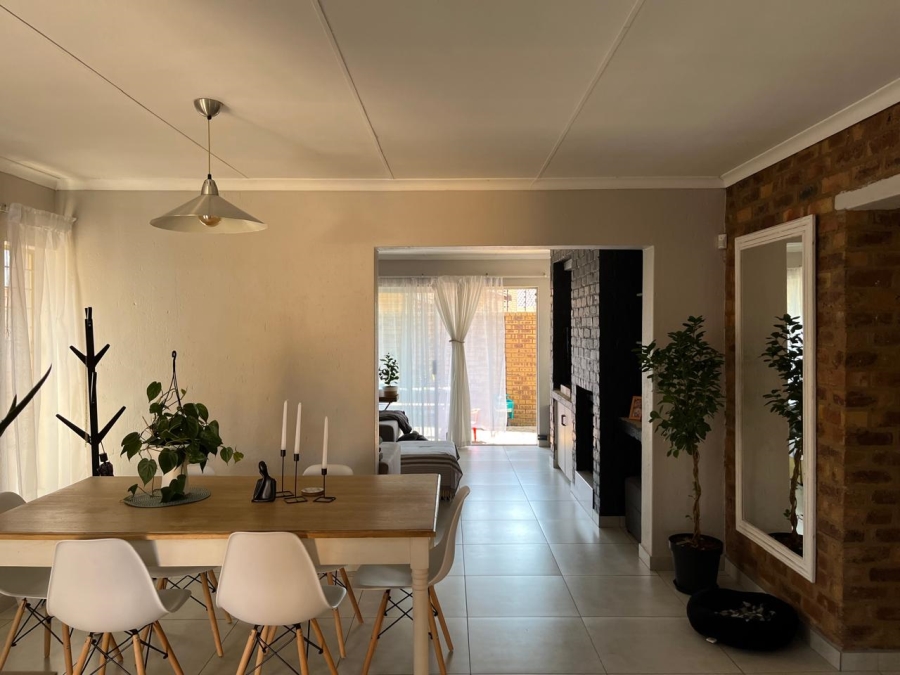 To Let 3 Bedroom Property for Rent in Sunward Park Gauteng