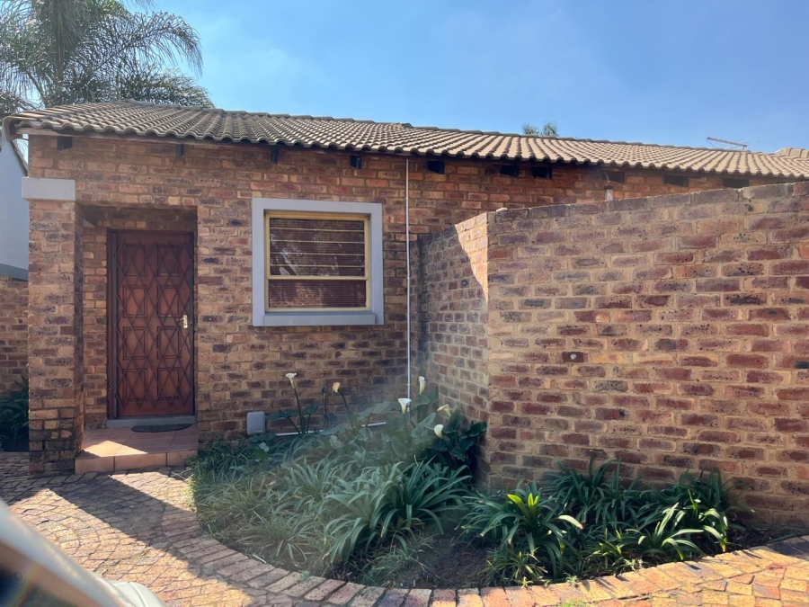 To Let 3 Bedroom Property for Rent in Sunward Park Gauteng