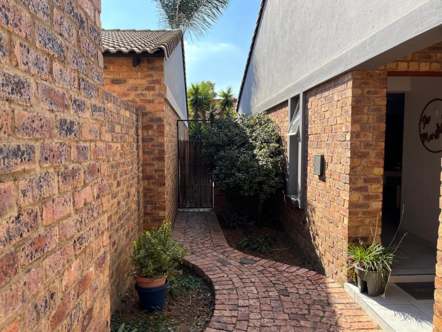 To Let 3 Bedroom Property for Rent in Sunward Park Gauteng