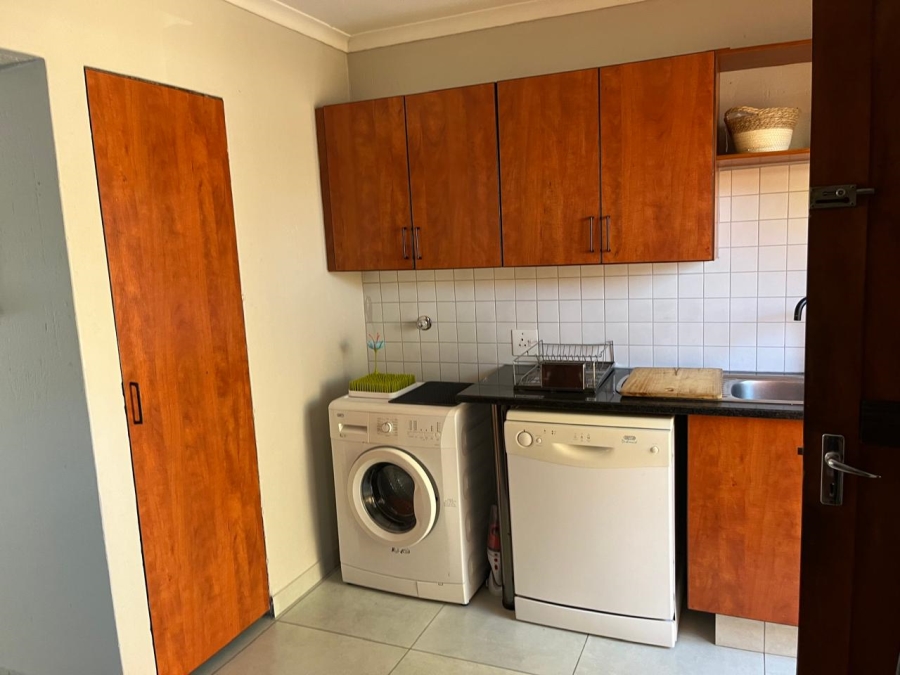 To Let 3 Bedroom Property for Rent in Sunward Park Gauteng