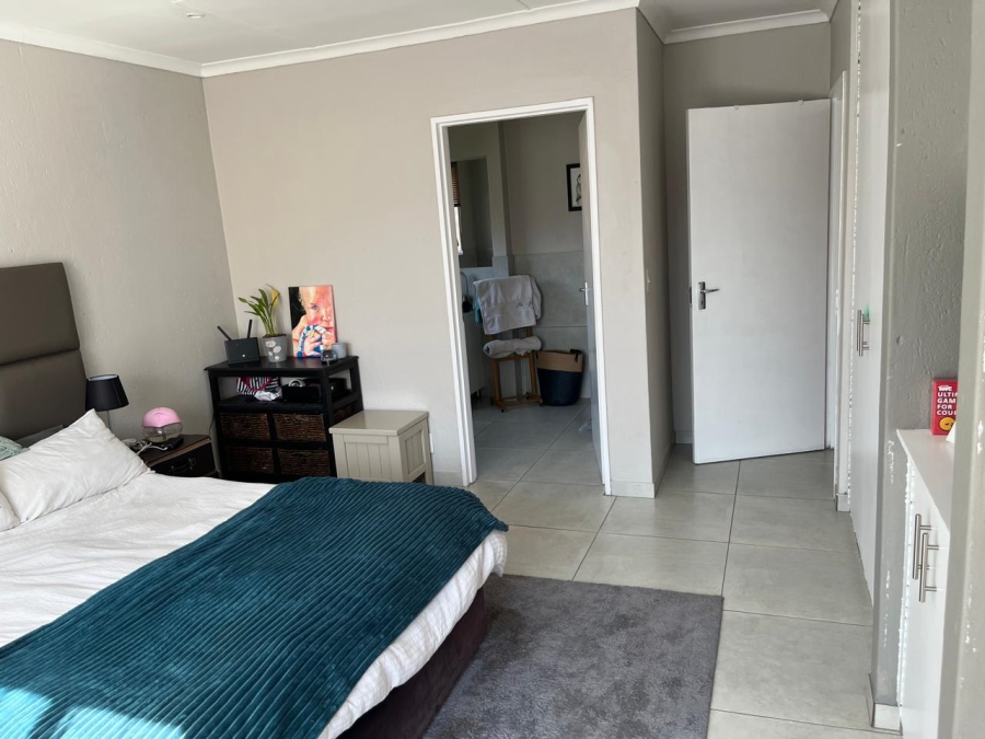 To Let 3 Bedroom Property for Rent in Sunward Park Gauteng