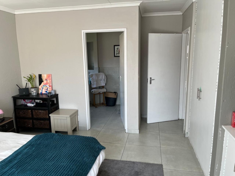 To Let 3 Bedroom Property for Rent in Sunward Park Gauteng