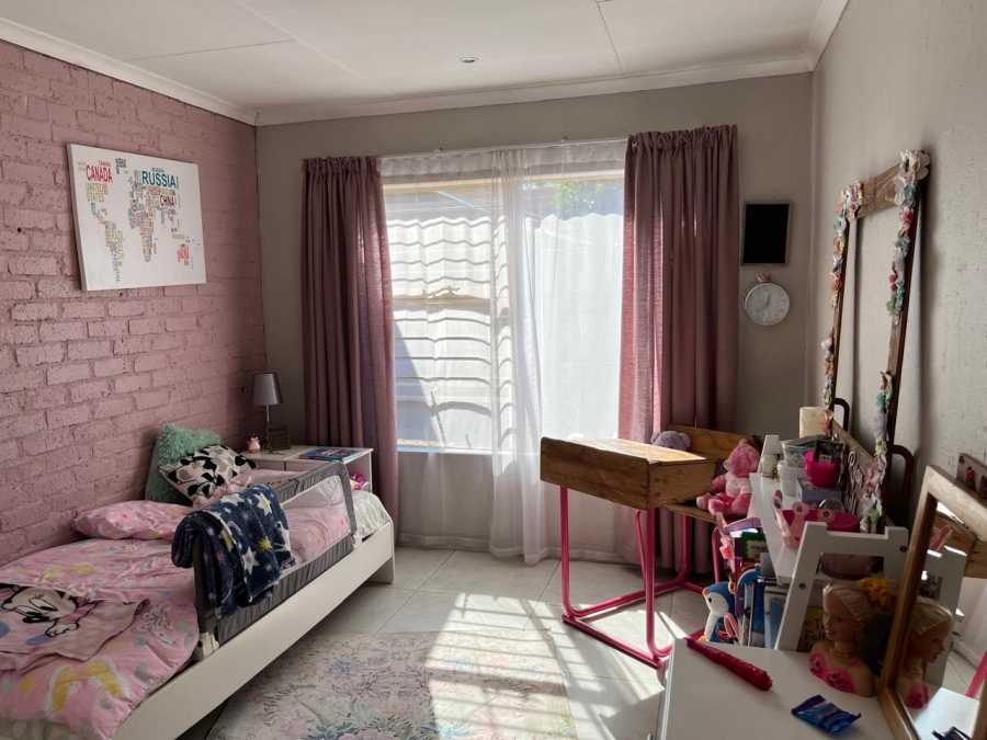 To Let 3 Bedroom Property for Rent in Sunward Park Gauteng
