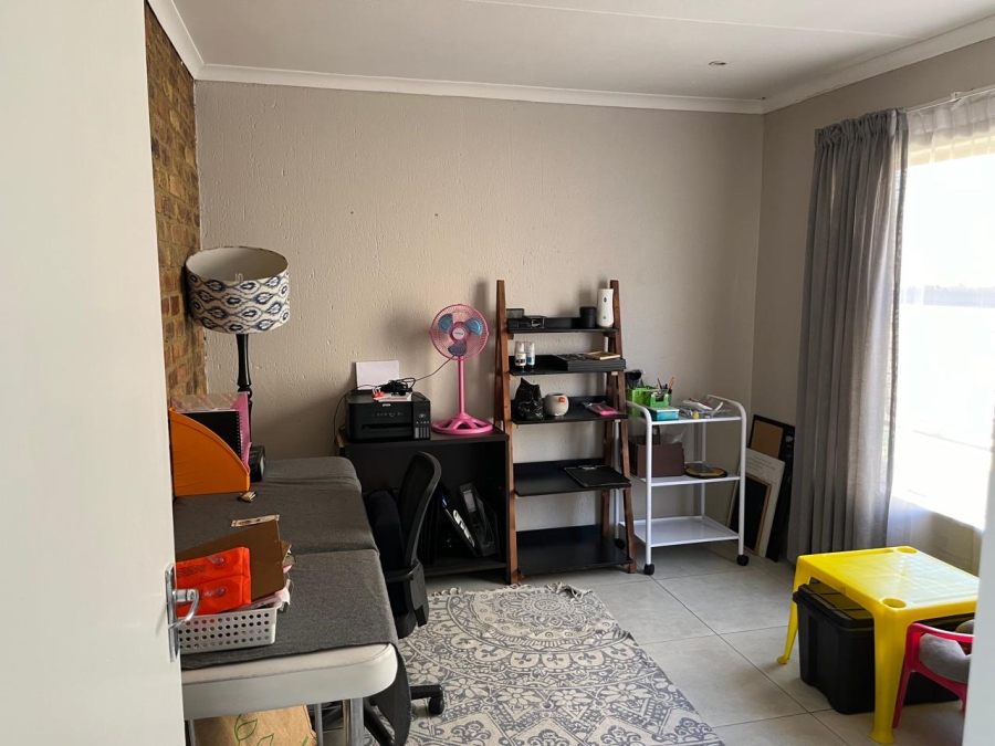 To Let 3 Bedroom Property for Rent in Sunward Park Gauteng