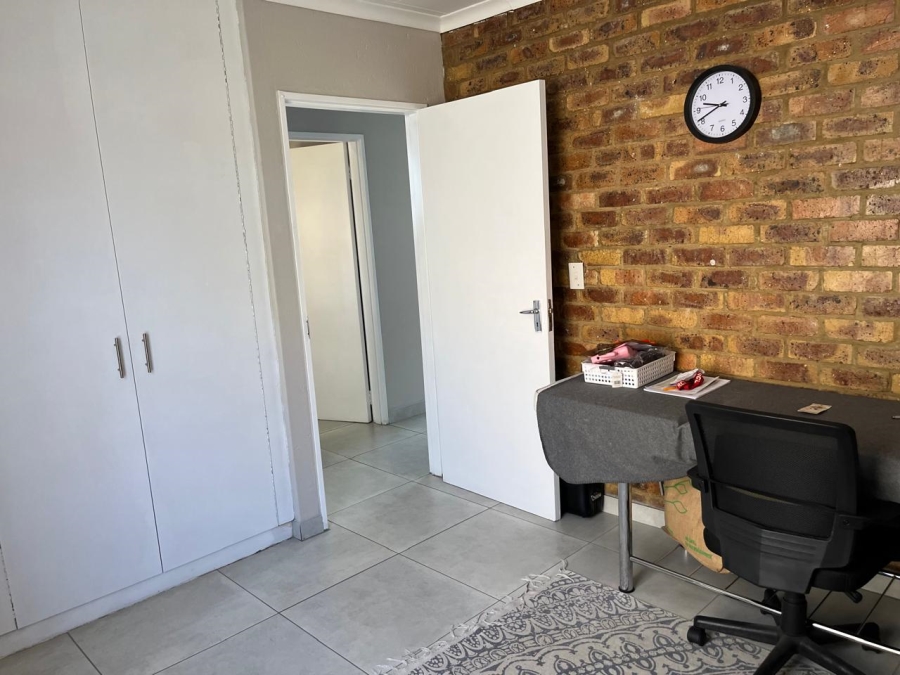 To Let 3 Bedroom Property for Rent in Sunward Park Gauteng