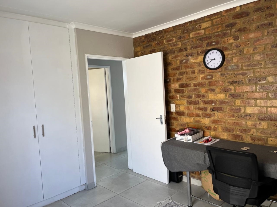 To Let 3 Bedroom Property for Rent in Sunward Park Gauteng