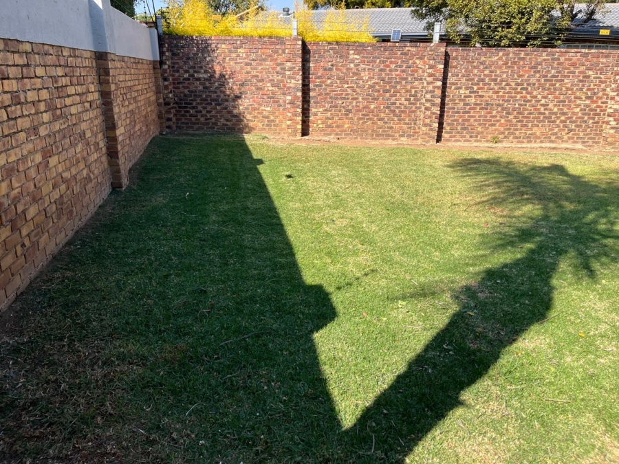 To Let 3 Bedroom Property for Rent in Sunward Park Gauteng