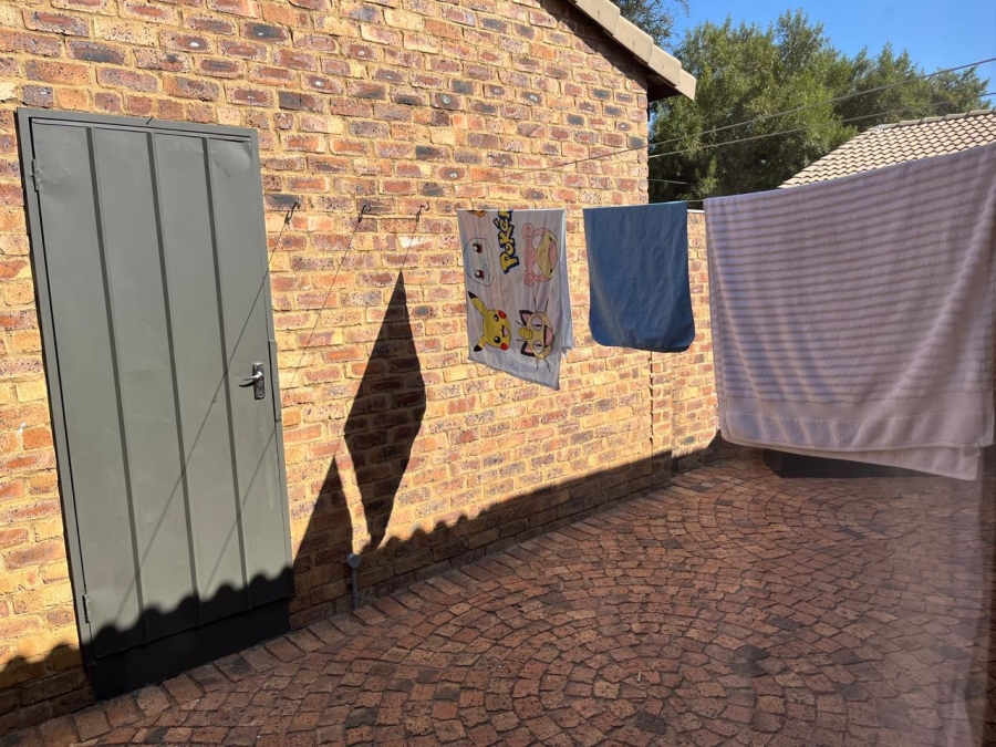 To Let 3 Bedroom Property for Rent in Sunward Park Gauteng