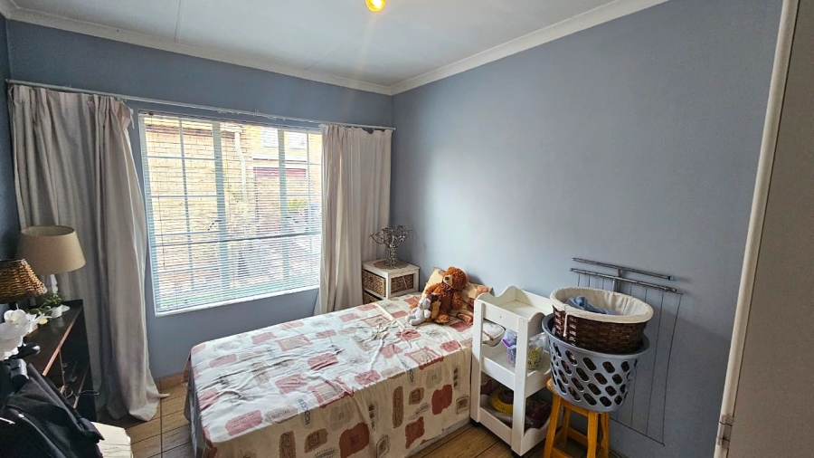 To Let 2 Bedroom Property for Rent in Equestria Gauteng