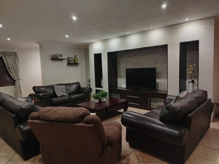 3 Bedroom Property for Sale in Green Acres Estate Gauteng