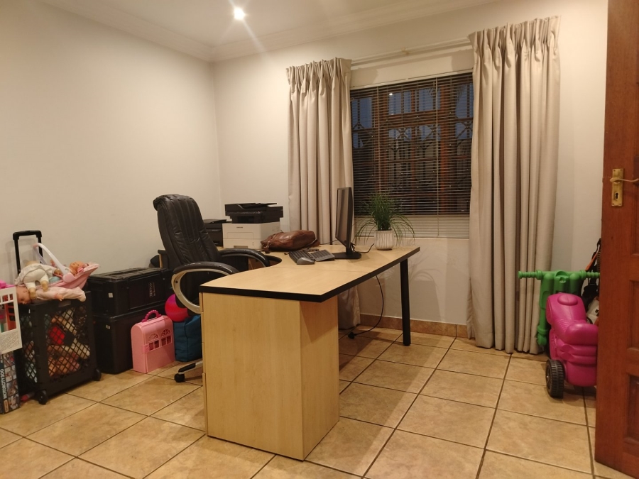 3 Bedroom Property for Sale in Green Acres Estate Gauteng