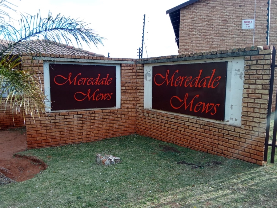 2 Bedroom Property for Sale in Meredale Gauteng