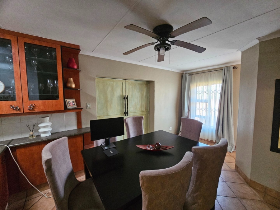 5 Bedroom Property for Sale in Montana Gauteng
