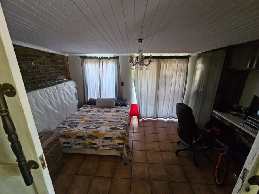 5 Bedroom Property for Sale in Montana Gauteng