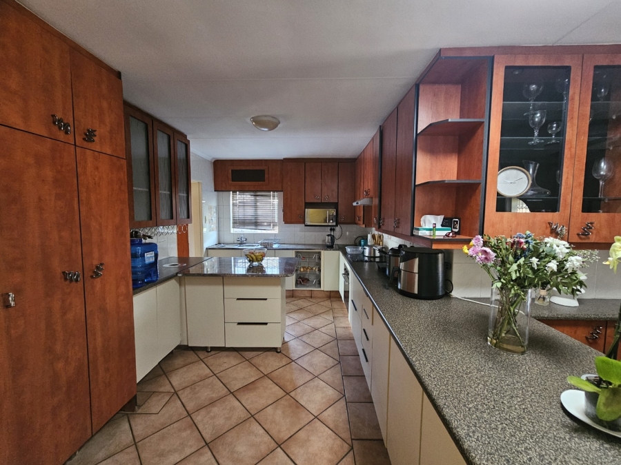 5 Bedroom Property for Sale in Montana Gauteng