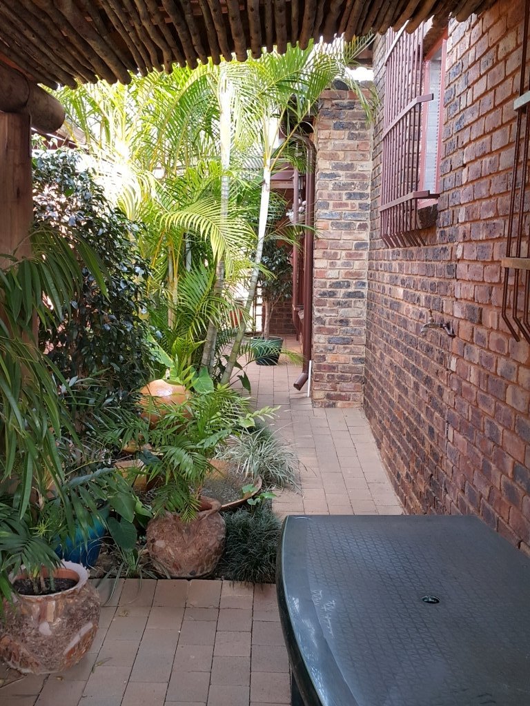 5 Bedroom Property for Sale in Montana Gauteng