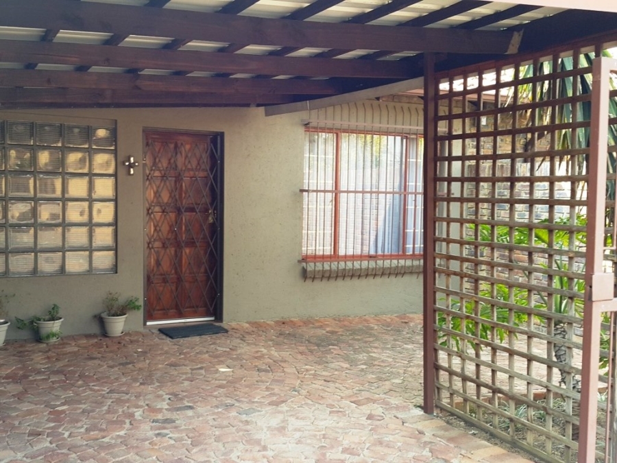 5 Bedroom Property for Sale in Montana Gauteng
