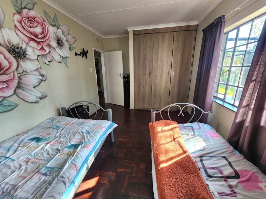 3 Bedroom Property for Sale in Glen Marais Gauteng