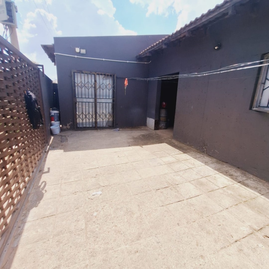 6 Bedroom Property for Sale in Rabie Ridge Gauteng