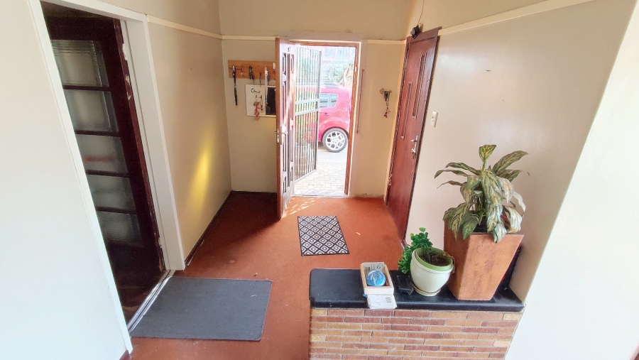 6 Bedroom Property for Sale in Wonderboom South Gauteng