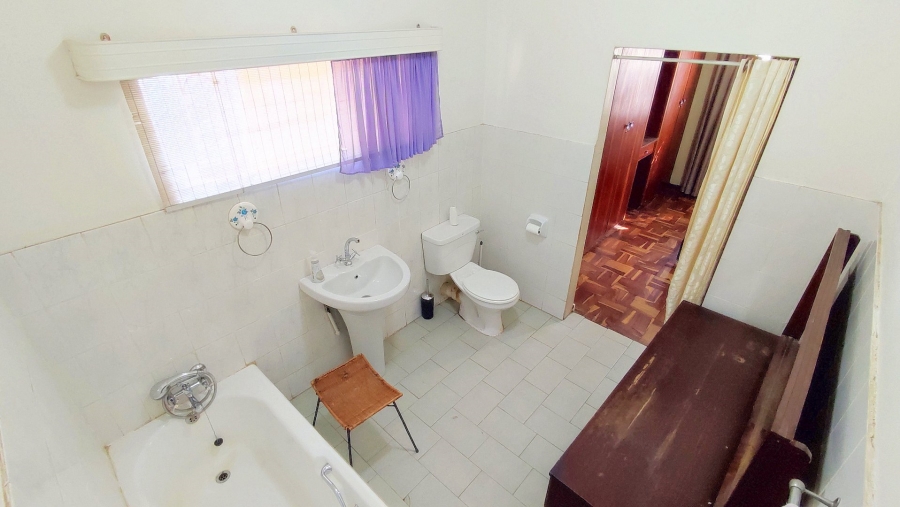 6 Bedroom Property for Sale in Wonderboom South Gauteng