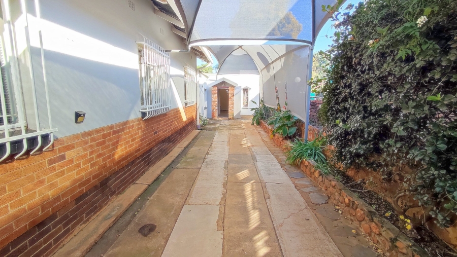 6 Bedroom Property for Sale in Wonderboom South Gauteng