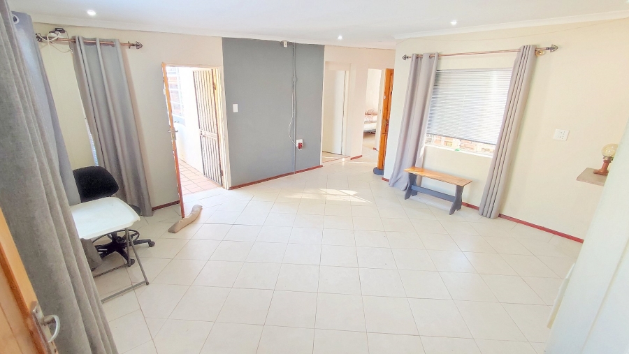 6 Bedroom Property for Sale in Wonderboom South Gauteng