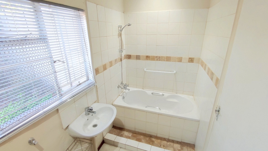 6 Bedroom Property for Sale in Wonderboom South Gauteng